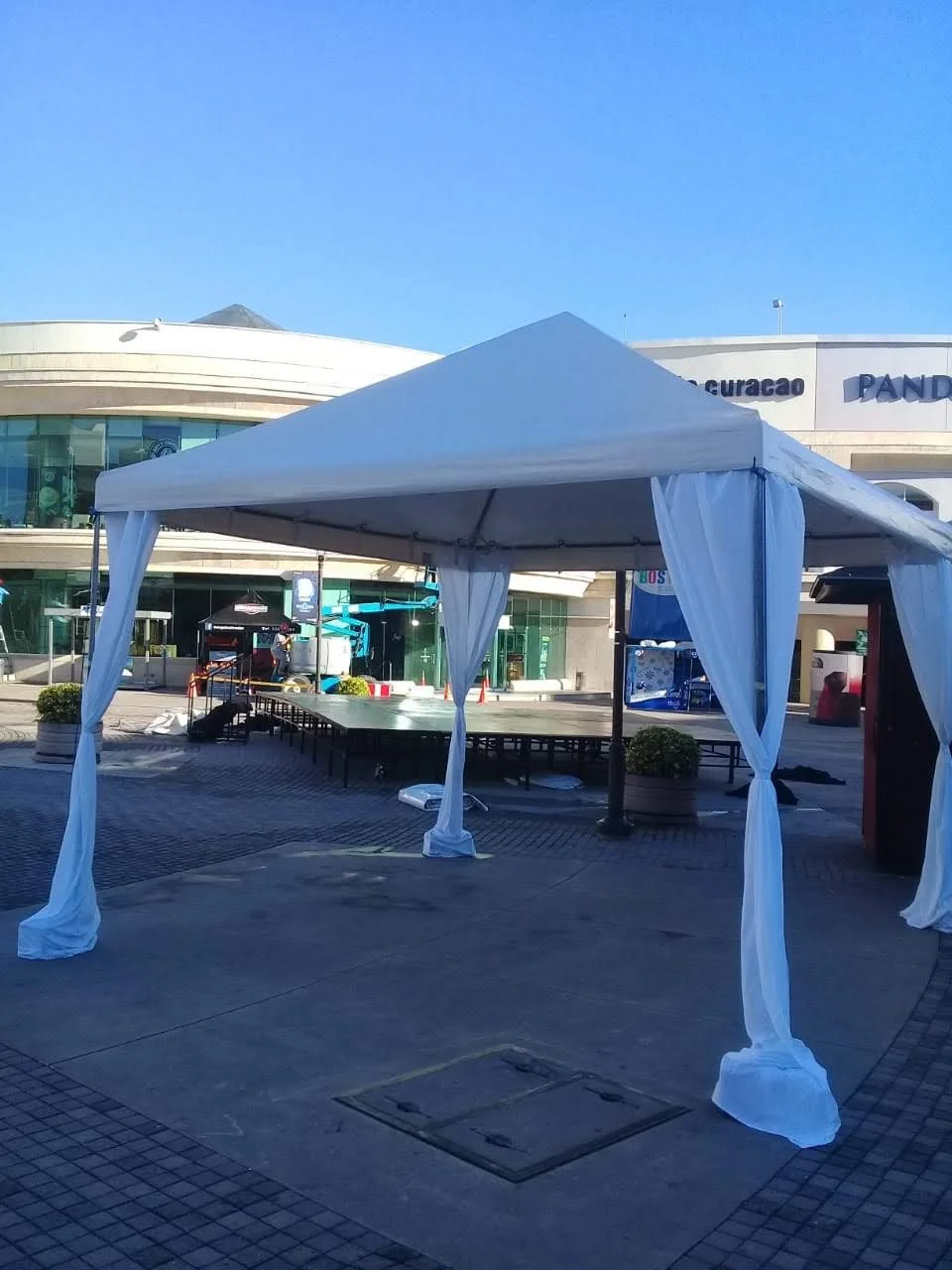 Canopi con Cortinas